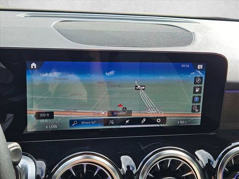 Used 2023 Mercedes-Benz EQB 300 4MATIC w/ Exclusive Package image 12