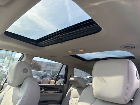 Used 2017 Buick Enclave Leather image 28