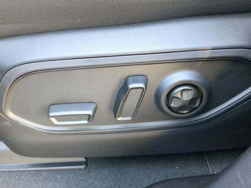 New 2025 Jeep Grand Cherokee Laredo image 28