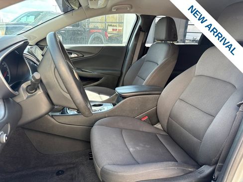 Used 2022 Chevrolet Malibu LT FWD image 16