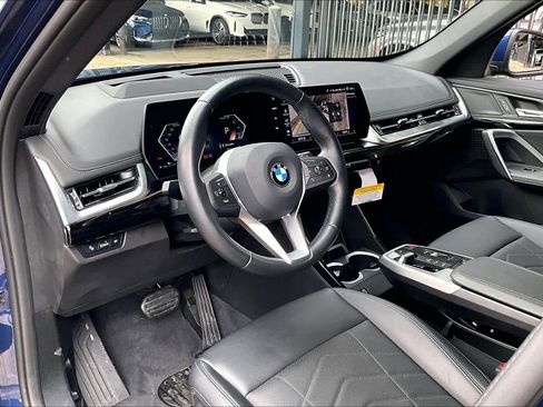Used 2025 BMW X1 xDrive28i image 17