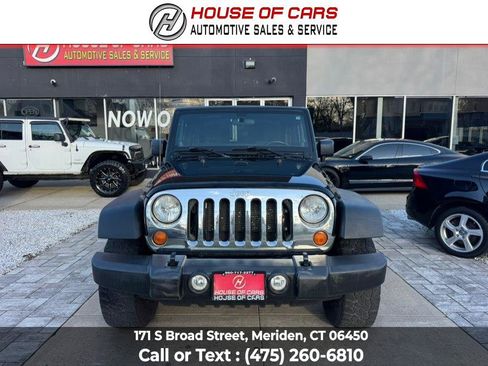 Used 2012 Jeep Wrangler Rubicon w/ Dual Top Group AWD/4WD image 2