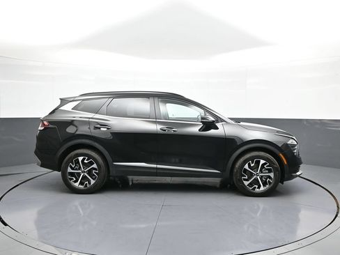 Certified 2025 Kia Sportage EX w/ EX Premium Package AWD/4WD image 5