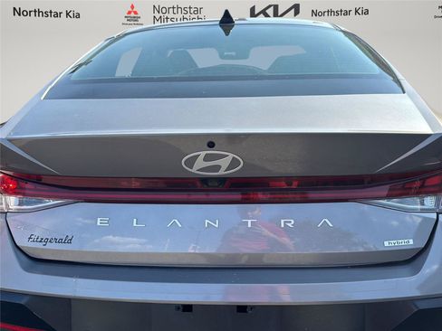 Used 2024 Hyundai Elantra Limited FWD image 27