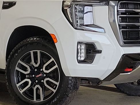 Certified 2021 GMC Yukon XL AT4 w/ AT4 Premium Package image 3