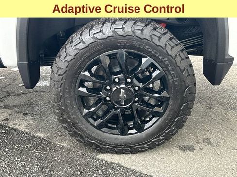 Used 2025 Chevrolet Silverado 2500 LTZ w/ LTZ Plus Package AWD/4WD image 9