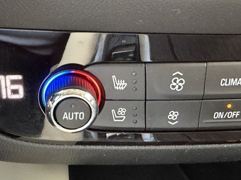 Used 2024 Buick Enclave Avenir w/ Avenir Technology Package image 26