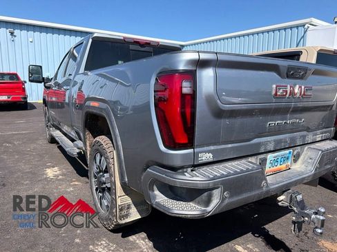 Used 2025 GMC Sierra 3500 Denali w/ Denali Reserve Package AWD/4WD image 5