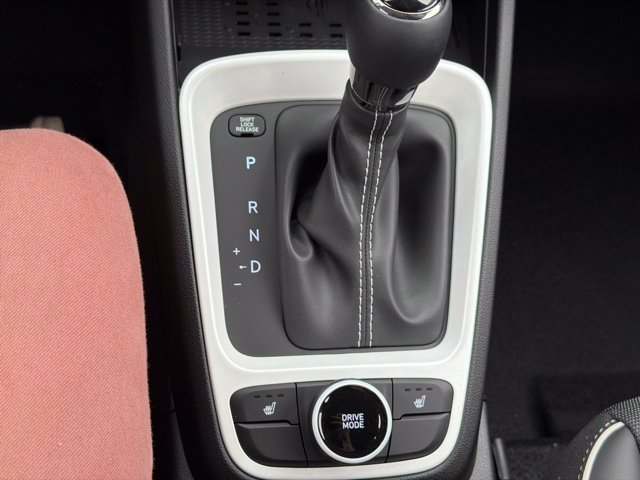 New 2026 Hyundai Venue SEL FWD image 28