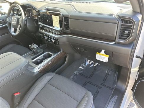 New 2026 GMC Sierra 1500 Elevation w/ LPO, Elevation Black Package image 28