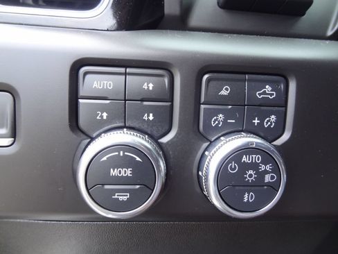 Used 2024 GMC Sierra 2500 Denali Ultimate w/ Max Trailering Package AWD/4WD image 27