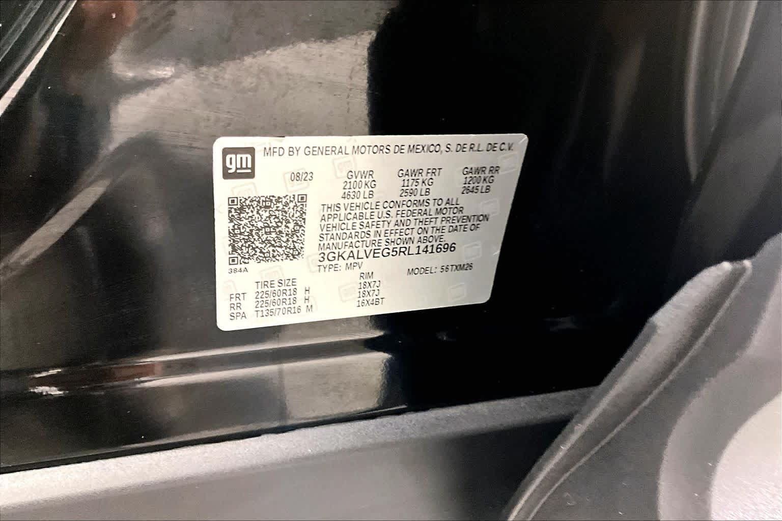 Used 2024 GMC Terrain SLT AWD/4WD image 32