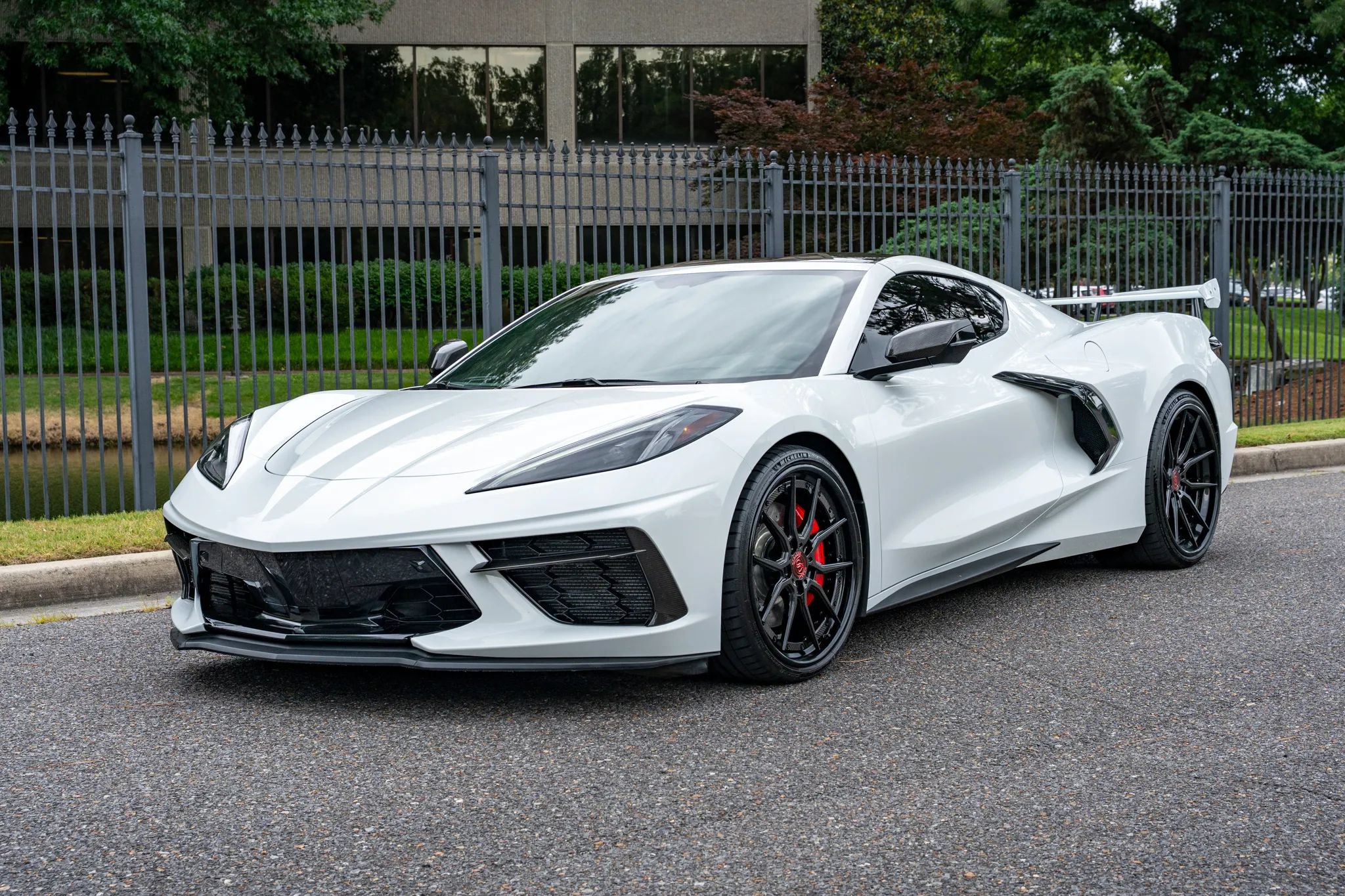 Used 2023 Chevrolet Corvette Stingray Premium Cpe w/ Z51 Performance Package RWD image 28