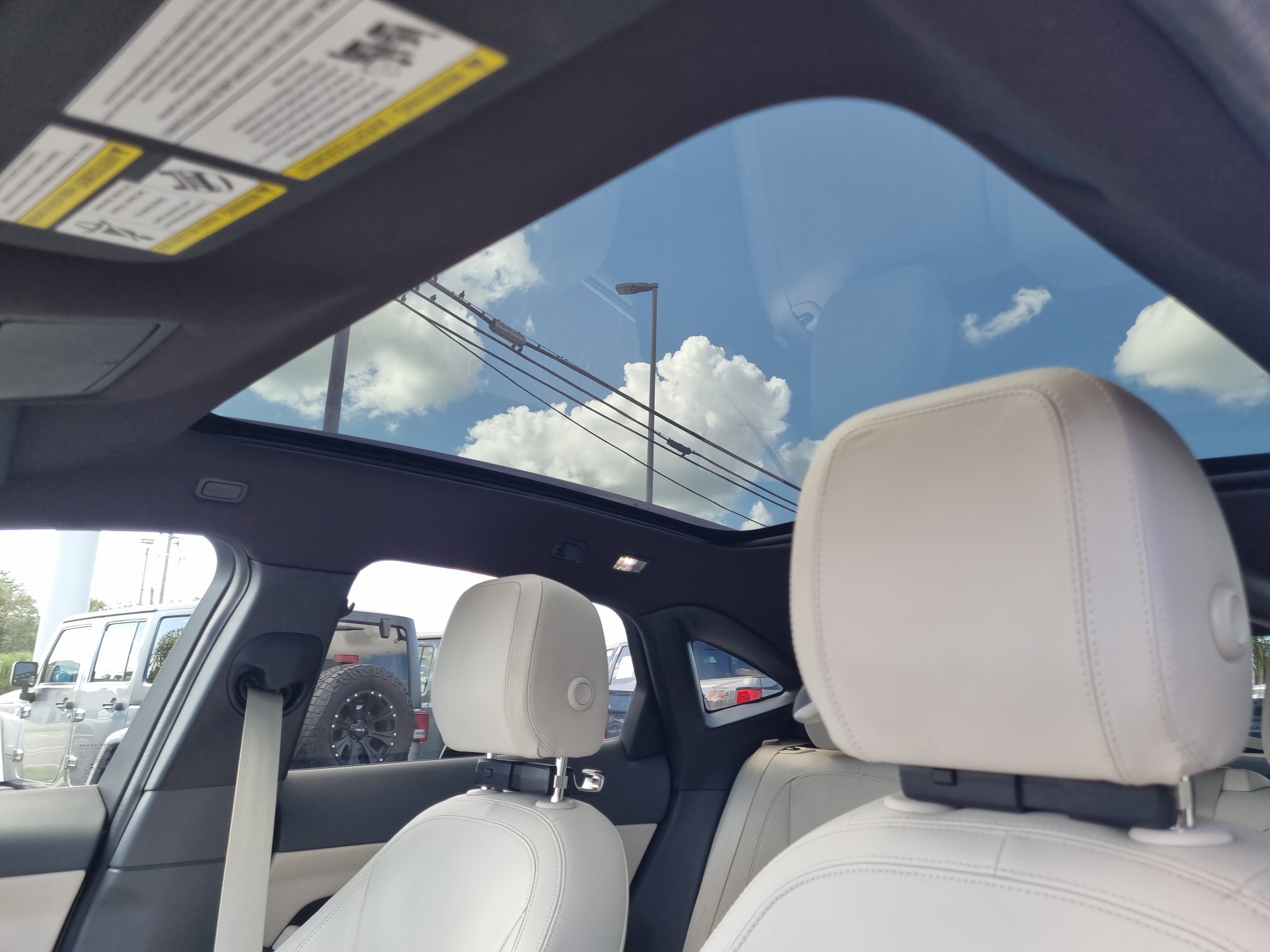 Used 2020 Jaguar E-PACE SE AWD/4WD image 22
