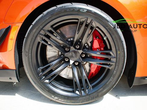 Used 2022 Chevrolet Camaro ZL1 RWD image 29