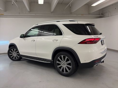 Certified 2024 Mercedes-Benz GLE 350 4MATIC image 8
