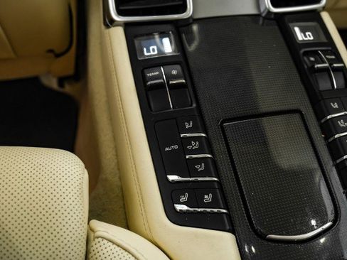 Used 2011 Porsche Panamera 4S image 34
