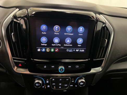 Used 2023 Chevrolet Traverse LT FWD image 41