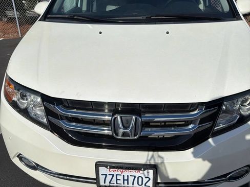 Used 2017 Honda Odyssey Touring Elite image 1