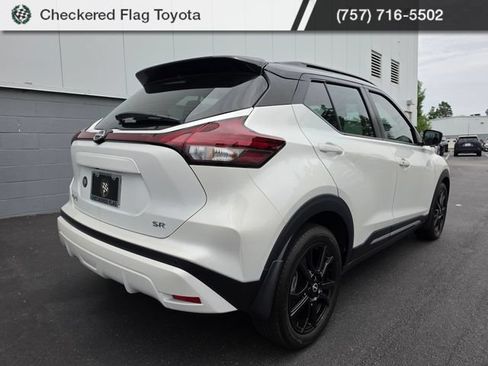 Used 2024 Nissan Kicks SR w/ SR Premium Package FWD image 7