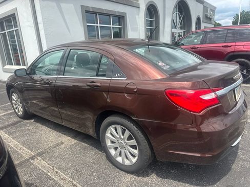 Used 2013 Chrysler 200 Touring FWD image 12