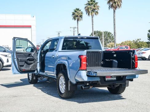 Used 2026 Toyota Tacoma SR5 AWD/4WD image 27