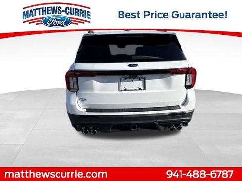 Used 2025 Ford Explorer ST AWD/4WD image 4