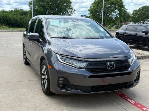 Used 2025 Honda Odyssey EX-L image 11