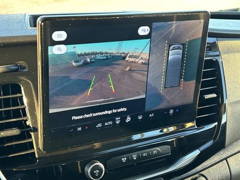 Used 2023 Ford Transit 350 XLT image 26