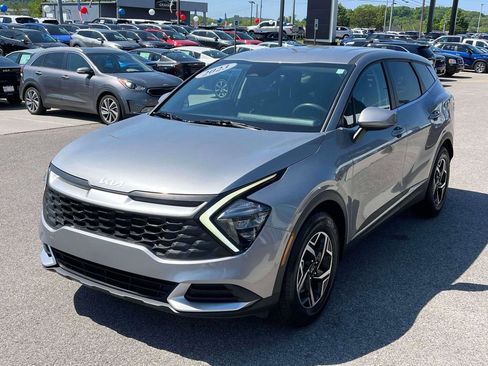 Used 2023 Kia Sportage LX FWD image 30