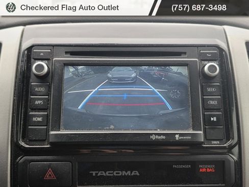 Used 2015 Toyota Tacoma PreRunner w/ SR5 Package image 16