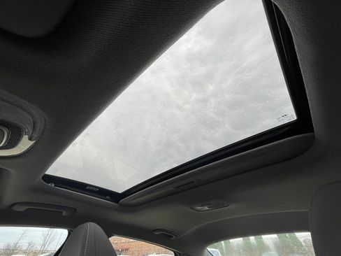 Used 2025 Hyundai Elantra SEL image 29