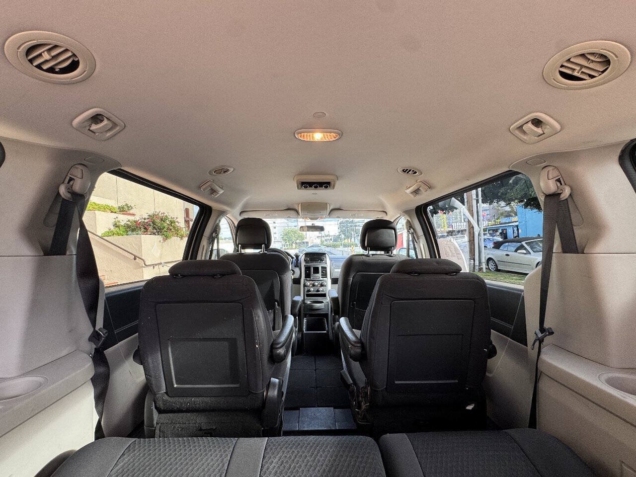 Used 2010 Dodge Grand Caravan SE w/ Climate Group FWD image 36