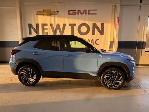 Used 2024 Chevrolet TrailBlazer RS image 31