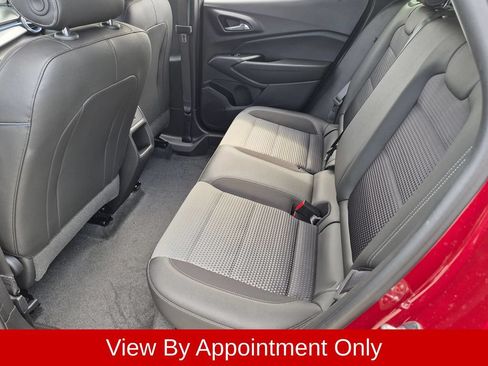 Used 2025 Chevrolet Trax LT w/ LT Convenience Package FWD image 24
