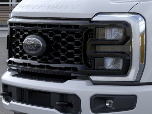 New 2026 Ford F250 XLT w/ XLT Premium Package AWD/4WD image 20