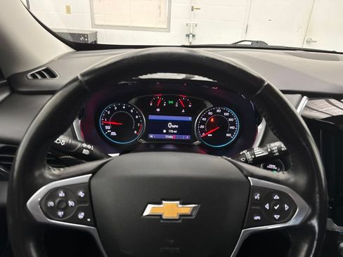 Used 2021 Chevrolet Traverse LT FWD image 18