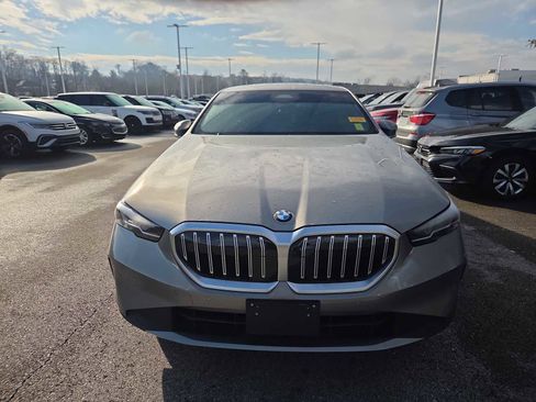 Used 2025 BMW 530i w/ Premium Package image 12