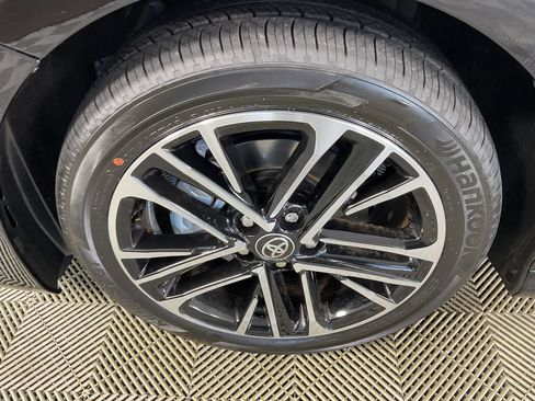 New 2026 Toyota Camry XLE w/ Premium Plus Package AWD/4WD image 4