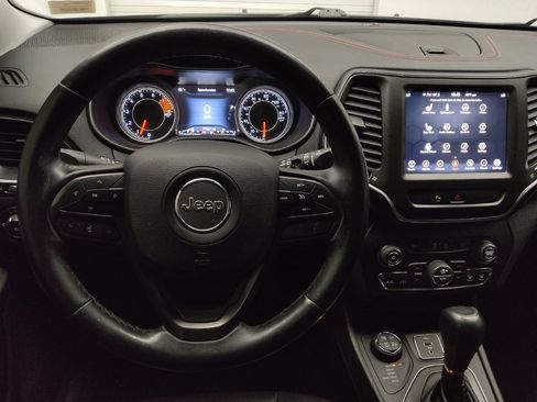 Used 2019 Jeep Cherokee Trailhawk w/ Cold Weather Group AWD/4WD image 22