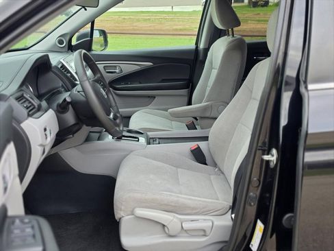 Used 2019 Honda Pilot LX image 13