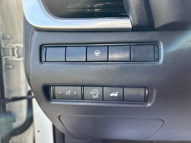 Used 2023 Nissan Rogue SL w/ SL Premium Package AWD/4WD image 18