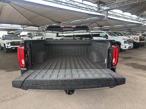 Used 2020 GMC Sierra 1500 SLT image 7