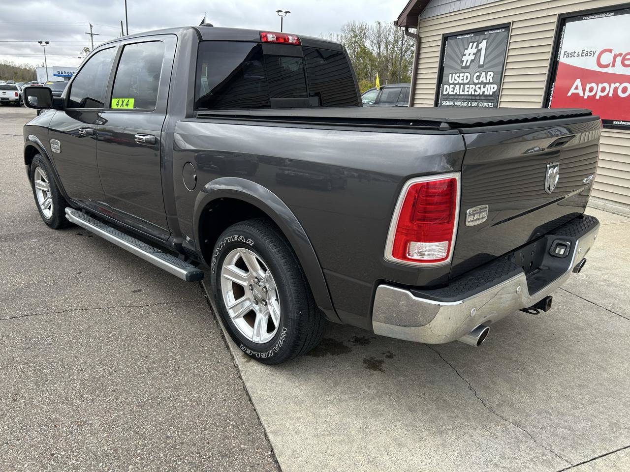 Used 2016 RAM 1500 Laramie Longhorn w/ Convenience Group AWD/4WD image 7