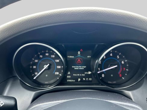 Used 2016 Jaguar XF Prestige image 29