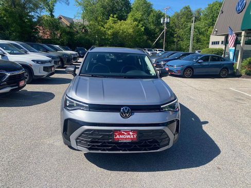 Used 2025 Volkswagen Taos S AWD/4WD image 2