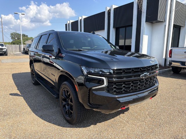 Used 2023 Chevrolet Tahoe Z71 w/ Z71 Off-Road Package AWD/4WD image 4