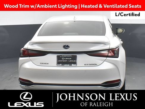 Used 2021 Lexus ES 300h Ultra Luxury w/ Accessory Package 2 FWD image 8