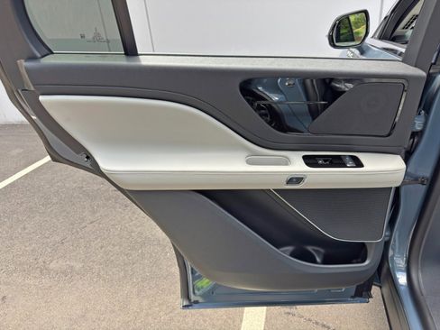Used 2026 Lincoln Aviator AWD image 45
