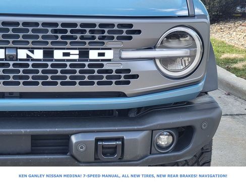 Used 2022 Ford Bronco Badlands image 10